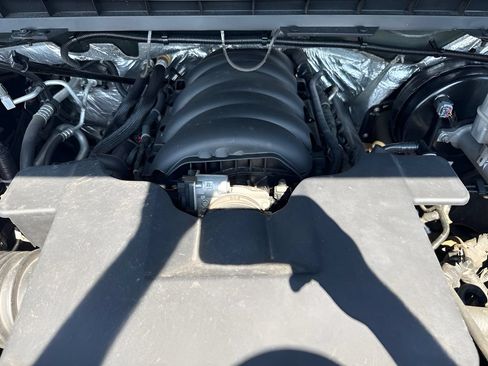 Used 2017 Chevrolet Silverado 1500 LT w/ All Star Edition AWD/4WD image 29
