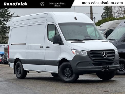 New 2025 Mercedes-Benz Sprinter 2500 image 1