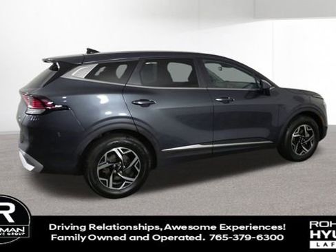 Used 2023 Kia Sportage LX image 10