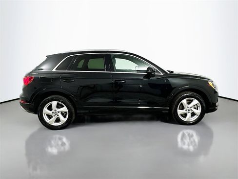 Used 2020 Audi Q3 2.0T Premium w/ Convenience Package image 9