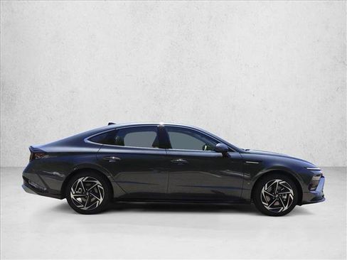 Certified 2026 Hyundai Sonata SEL FWD image 4