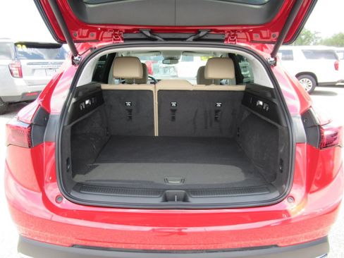 Used 2025 Buick Envision Preferred AWD/4WD image 35