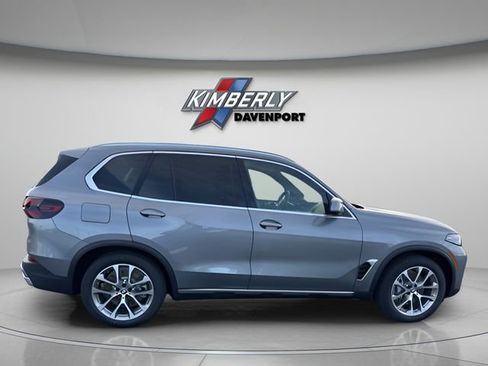 Used 2026 BMW X5 xDrive50e AWD/4WD image 6