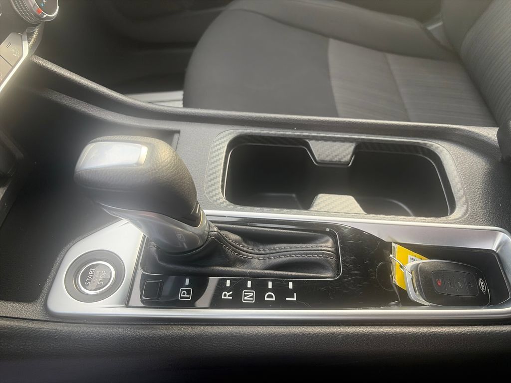 Used 2024 Nissan Sentra SV FWD image 23