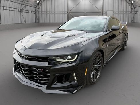 Used 2020 Chevrolet Camaro ZL1 RWD image 13