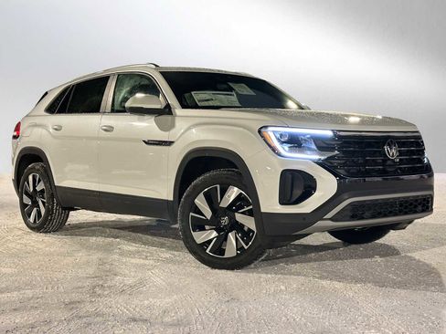 New 2026 Volkswagen Atlas Cross Sport SE image 1