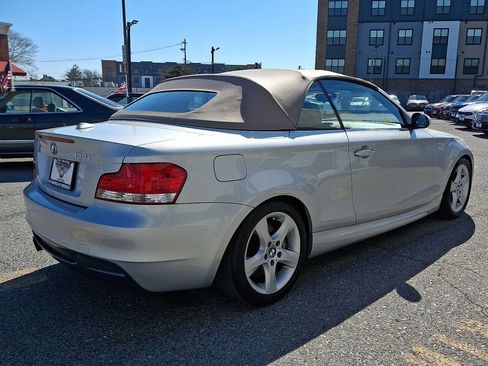 Used 2008 BMW 135i Convertible image 3