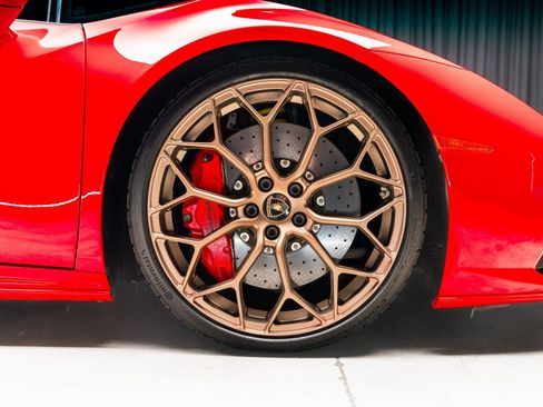 Used 2023 Lamborghini Huracan EVO AWD/4WD image 30