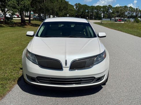 Used 2015 Lincoln MKS FWD image 7