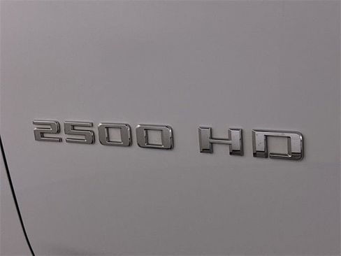 Used 2023 Chevrolet Silverado 2500 LT image 33
