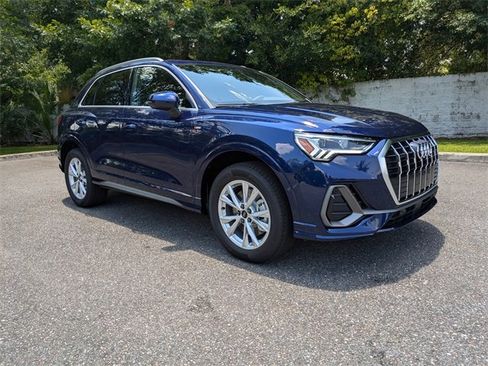 Used 2025 Audi Q3 2.0T Premium image 11