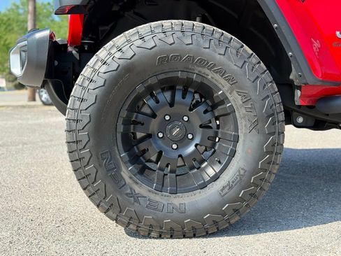 Used 2022 Jeep Gladiator Overland w/ Popular Equipment Package image 10