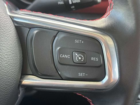 Used 2021 Jeep Gladiator Rubicon AWD/4WD image 13