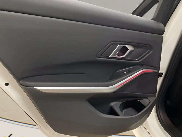 Used 2026 BMW 330i xDrive Sedan AWD/4WD image 67