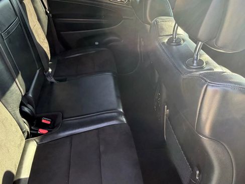 Used 2020 Jeep Grand Cherokee Altitude image 19