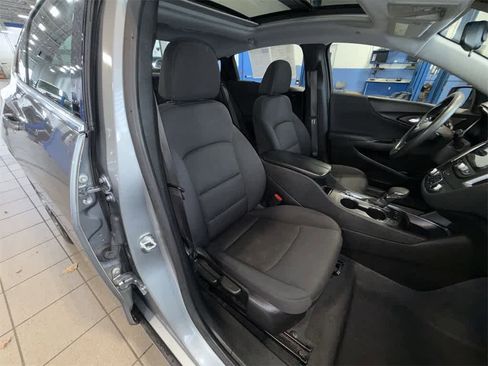 Used 2024 Chevrolet Malibu LT image 16
