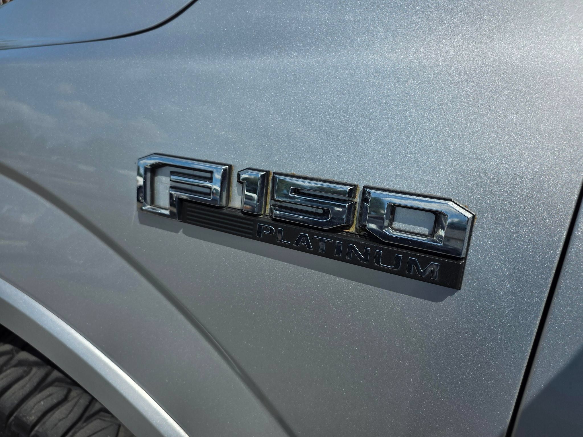 Used 2015 Ford F150 Platinum w/ Max Trailer Tow Package AWD/4WD image 9