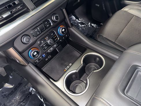 Used 2023 Chevrolet Tahoe High Country RWD image 31