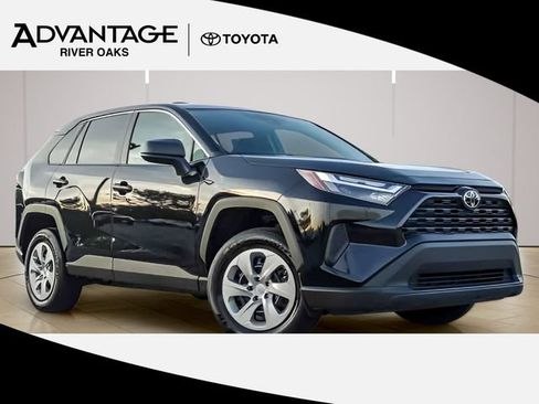 Used 2025 Toyota RAV4 LE FWD image 1