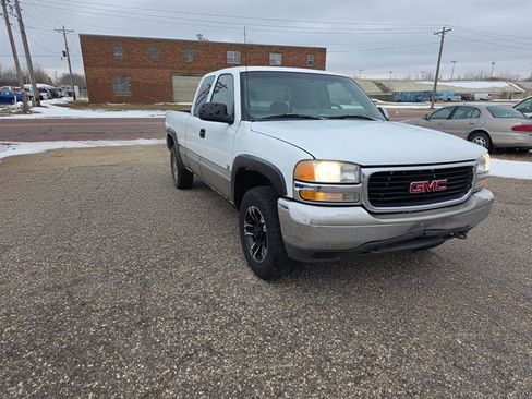 Used 1999 GMC Sierra 1500 SLE w/ Convenience Plus Group image 4