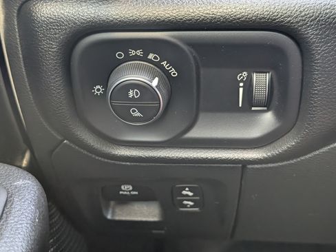 Used 2023 RAM 1500 Big Horn AWD/4WD image 8