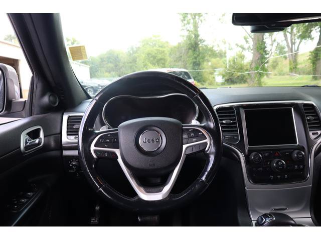Used 2015 Jeep Grand Cherokee Altitude AWD/4WD image 16