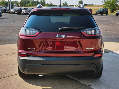 Used 2020 Jeep Cherokee Latitude w/ Cold Weather Group AWD/4WD image 6