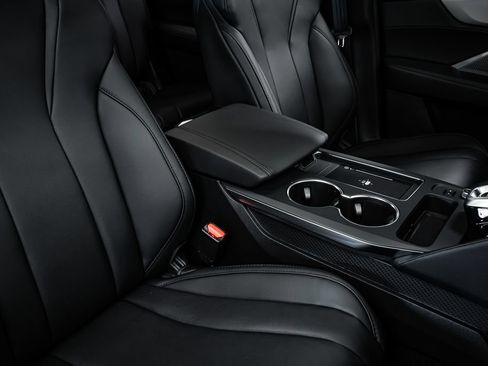 New 2026 Acura MDX SH-AWD image 31