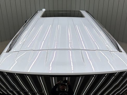 Used 2026 Cadillac Escalade ESV Sport w/ Touring Package AWD/4WD image 16