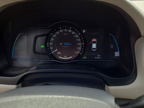 Used 2019 Hyundai Ioniq Limited w/ Ultimate Package 02 FWD image 18