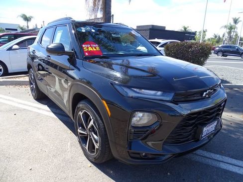Certified 2021 Chevrolet TrailBlazer RS w/ Technology Package FWD image 5