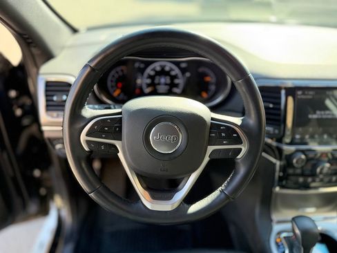 Used 2021 Jeep Grand Cherokee Limited image 6