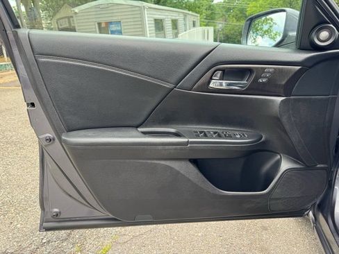 Used 2014 Honda Accord EX-L image 16