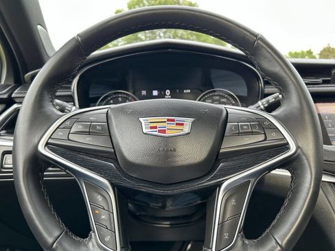 Used 2024 Cadillac XT5 Premium Luxury w/ Technology Package image 14