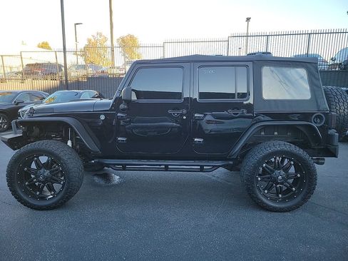 Used 2017 Jeep Wrangler Unlimited Sport w/ Connectivity Group image 6