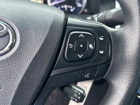 Used 2017 Toyota Camry LE image 26