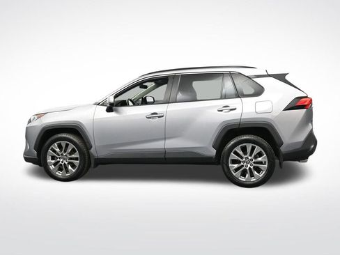 Used 2019 Toyota RAV4 Limited AWD/4WD image 2