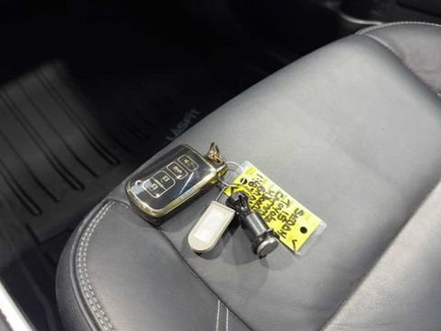Used 2015 Toyota Camry XLE FWD image 31