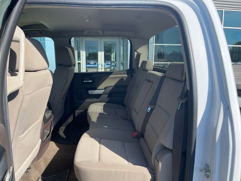 Used 2018 Chevrolet Silverado 1500 LT w/ All Star Edition AWD/4WD image 10