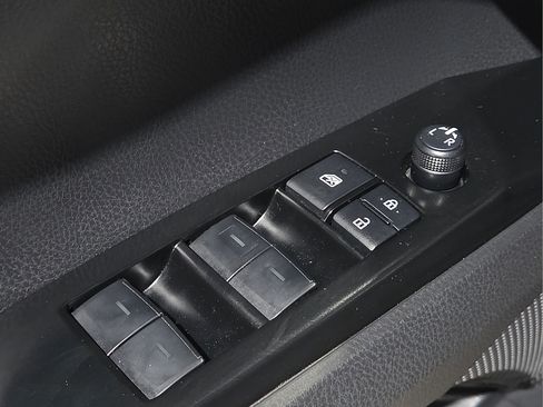 Certified 2025 Toyota Camry SE w/ Convenience Package FWD image 18