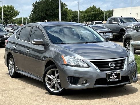 Used 2015 Nissan Sentra SR FWD image 2