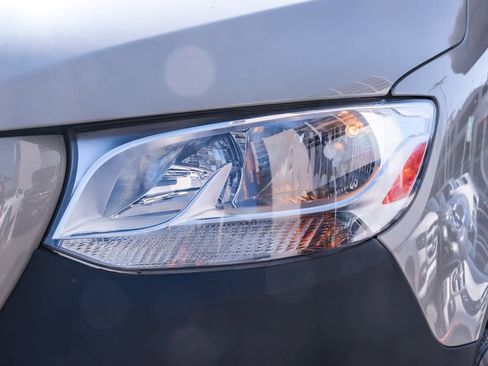 Used 2023 Mercedes-Benz Sprinter 2500 image 9