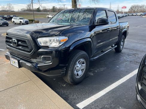 Used 2021 Toyota Tacoma SR image 5