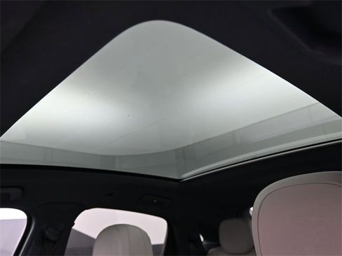 Used 2022 Porsche Cayenne S image 23