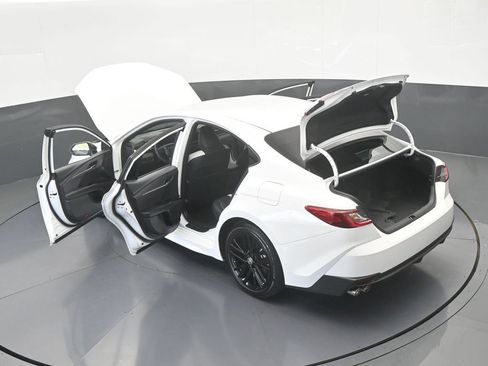 Used 2026 Toyota Camry SE image 67