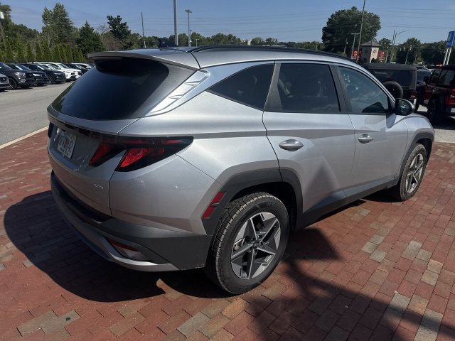Used 2025 Hyundai Tucson SEL AWD/4WD image 22
