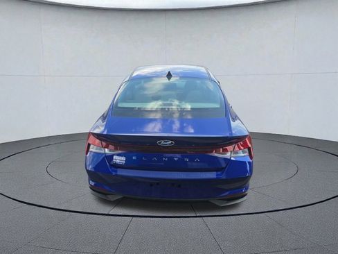 Used 2022 Hyundai Elantra SEL w/ Convenience Package image 4