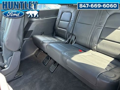 Used 2022 Lincoln Navigator Reserve w/ Equipment Group 201A image 17