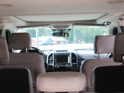 Used 2020 Ford Expedition Max XLT w/ Equipment Group 202A RWD image 19
