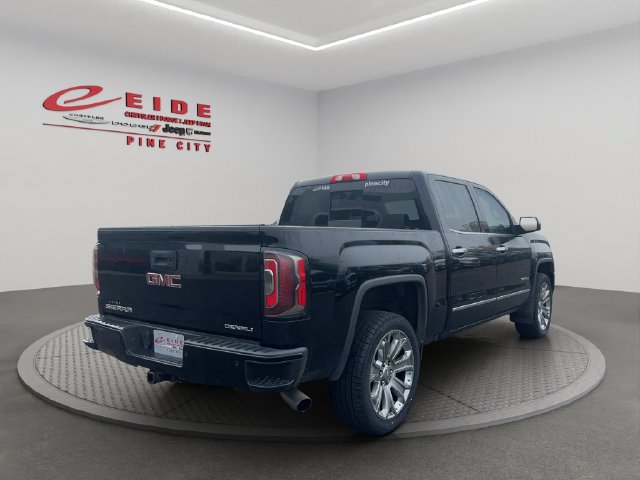 Used 2017 GMC Sierra 1500 Denali w/ Denali Ultimate Package AWD/4WD image 10